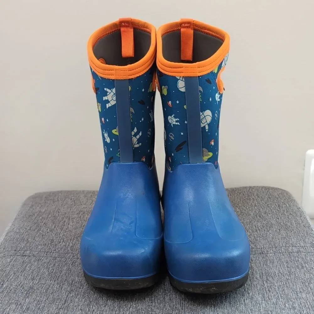 Bogs Neo-Classic Blue Space Spaceman Print Kid's Waterproof Winter Boots Sz 5